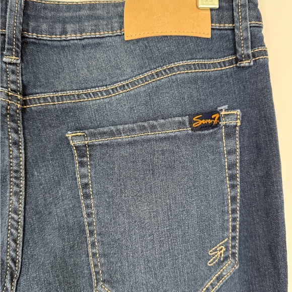 Seven7 Dark Denim Flare Jeans - Size 6 - Picture 5 of 10